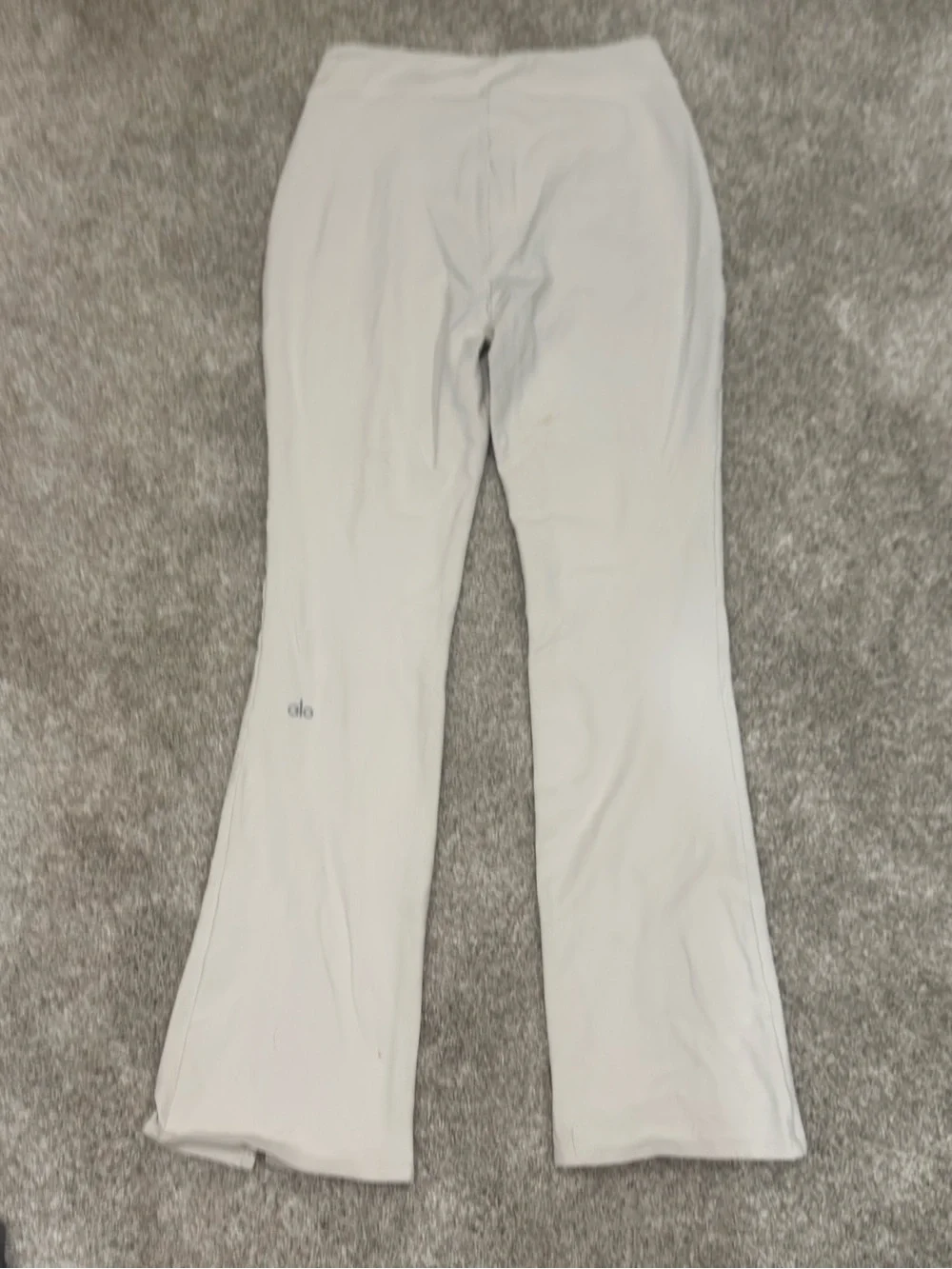 ALO Yoga Airbrush Ivory High Waist Flutter Flare Legging Pants